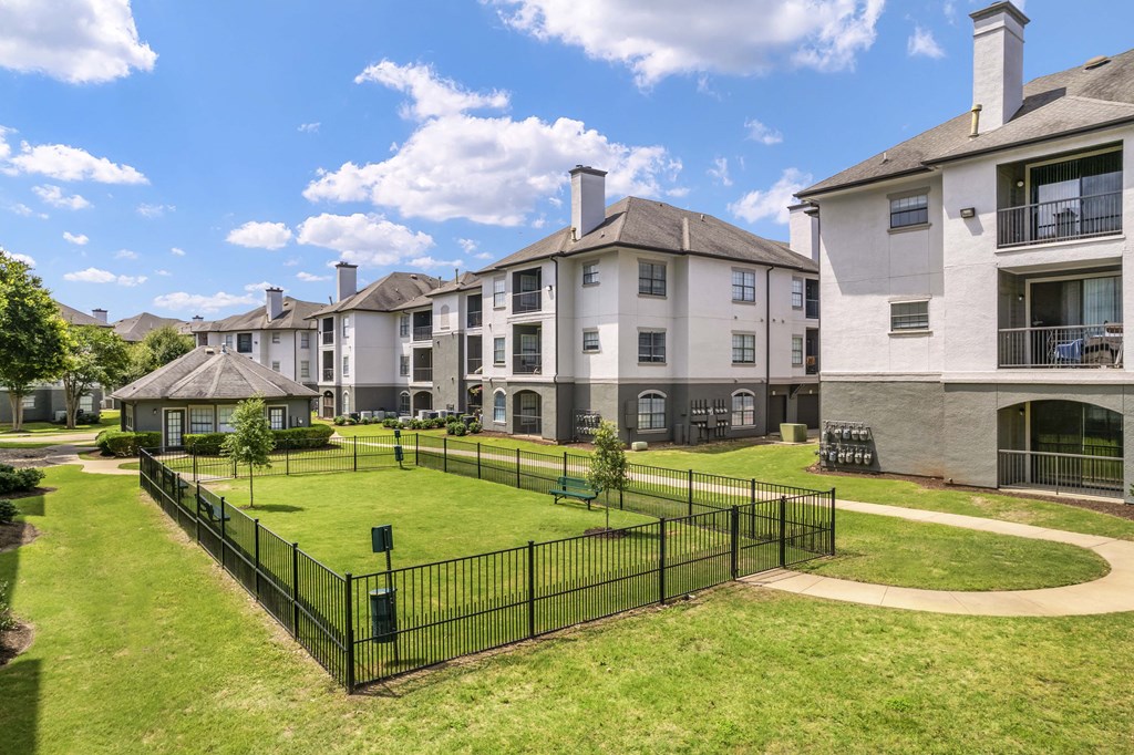 the preserve at ballantyne commons apartments exterior view with grass