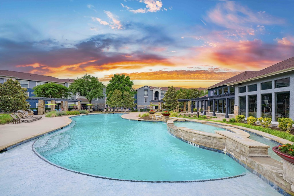a swimming pool at the resort at governors residence