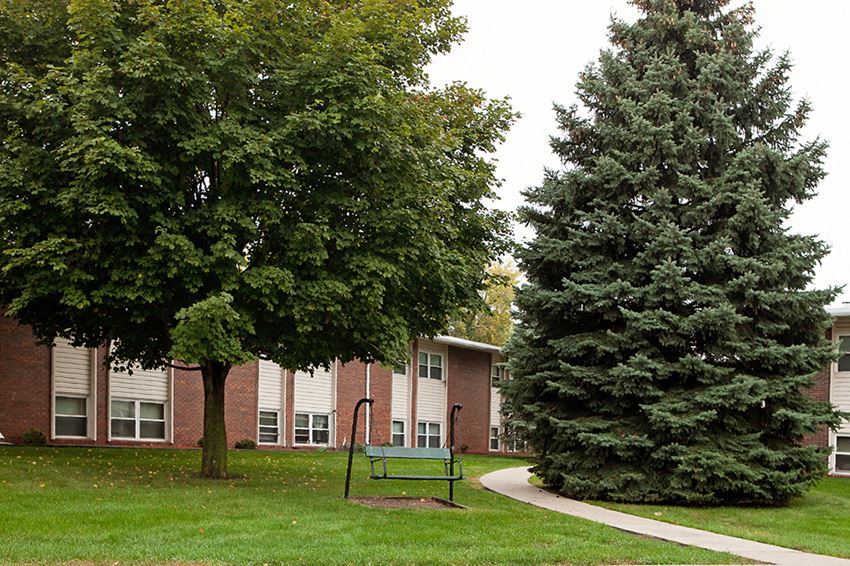 211 Greenvale Avenue 1-3 Beds Apartment, Section 8, Family, Wait and Interest List Open for Rent - Photo Gallery