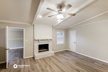 438 Westchester Dr 3 Beds House for Rent - Photo Gallery 4