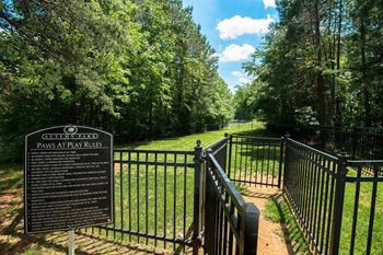 Your dogs need exercise and room to run around! Enjoy our on-site Pet Park at Autumn Park Apartments, Charlotte, NC 28262