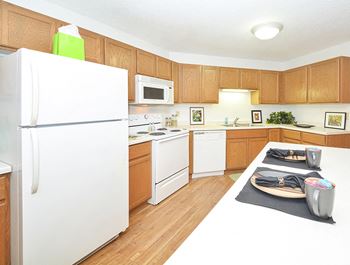 Fully Equipped Kitchen with Dishwasher