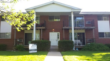 204-206 Williamsburg Drive 2 Beds Apartment for Rent