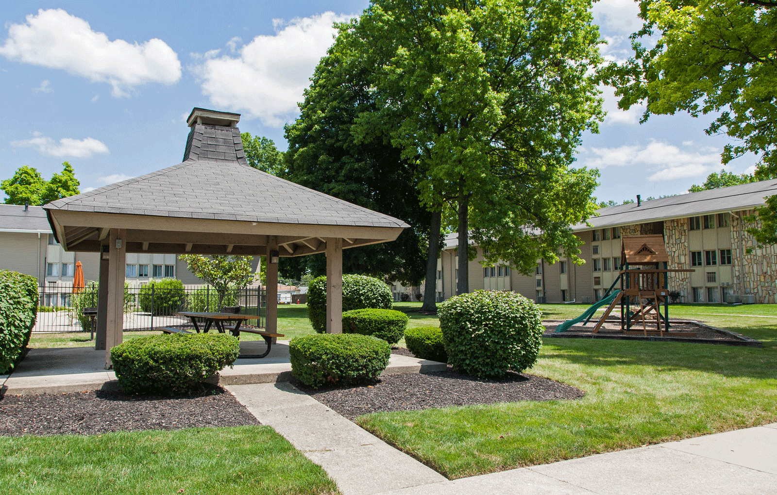 Stone Lodge Apartments in Columbus, OH
