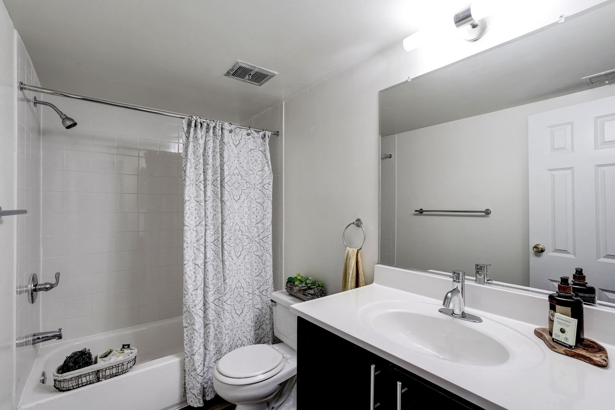 charter-oak-apartments-11637-charter-oak-ct-reston-va-rentcafe