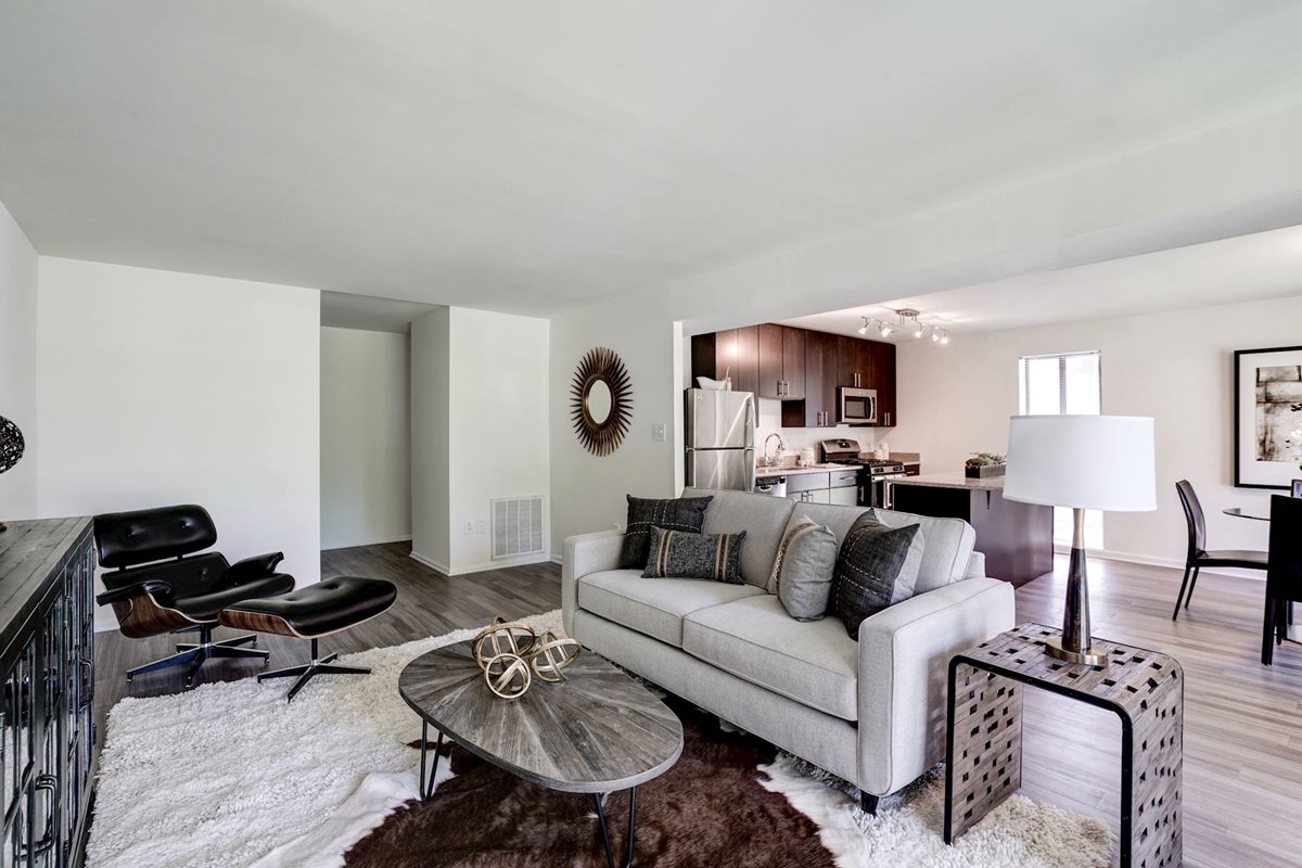 Charter Oak Apartments