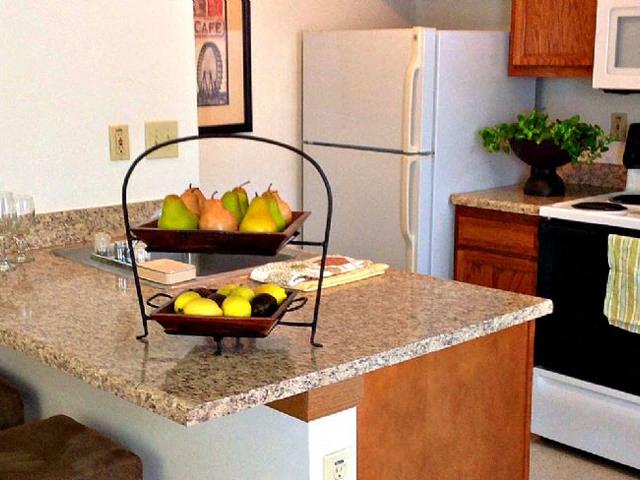 Somerset Square Apartments