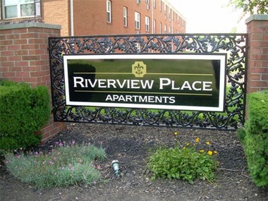 810 Riverview Place 17B 1 Bed Apartment for Rent Photo Gallery 1