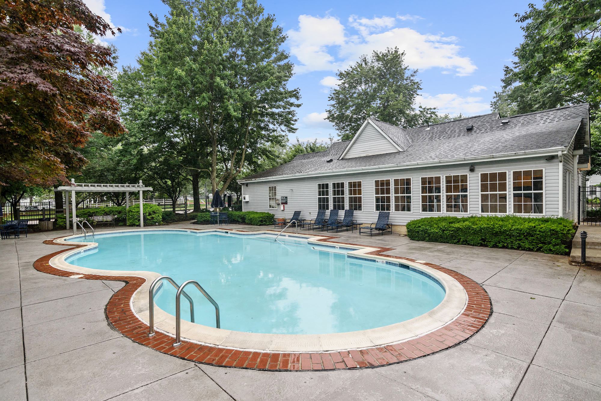 Apartments in Owings Mills, MD Lakeside Mill