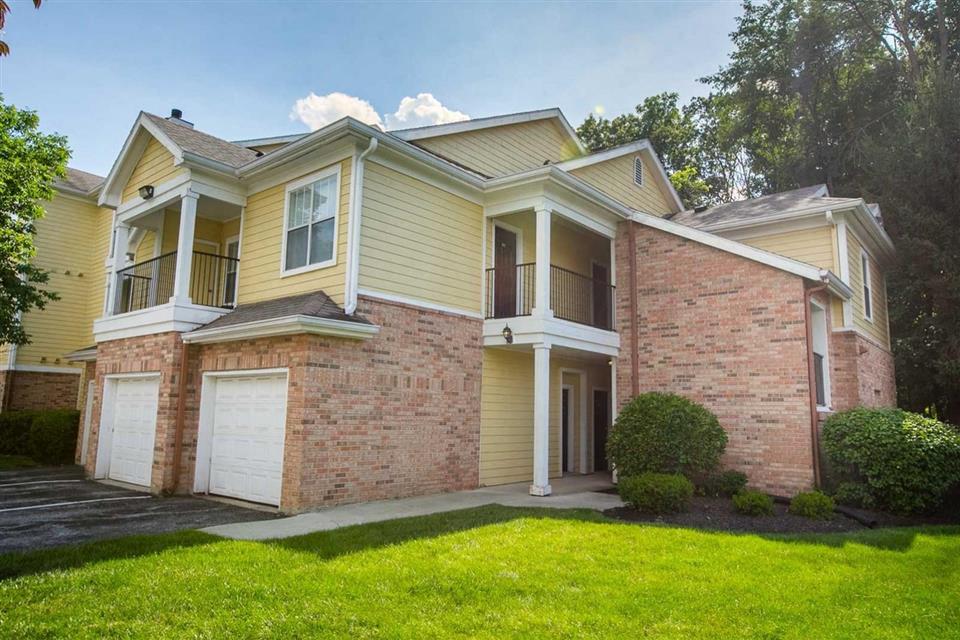 Center Point Apartments | For Rent Indianapolis