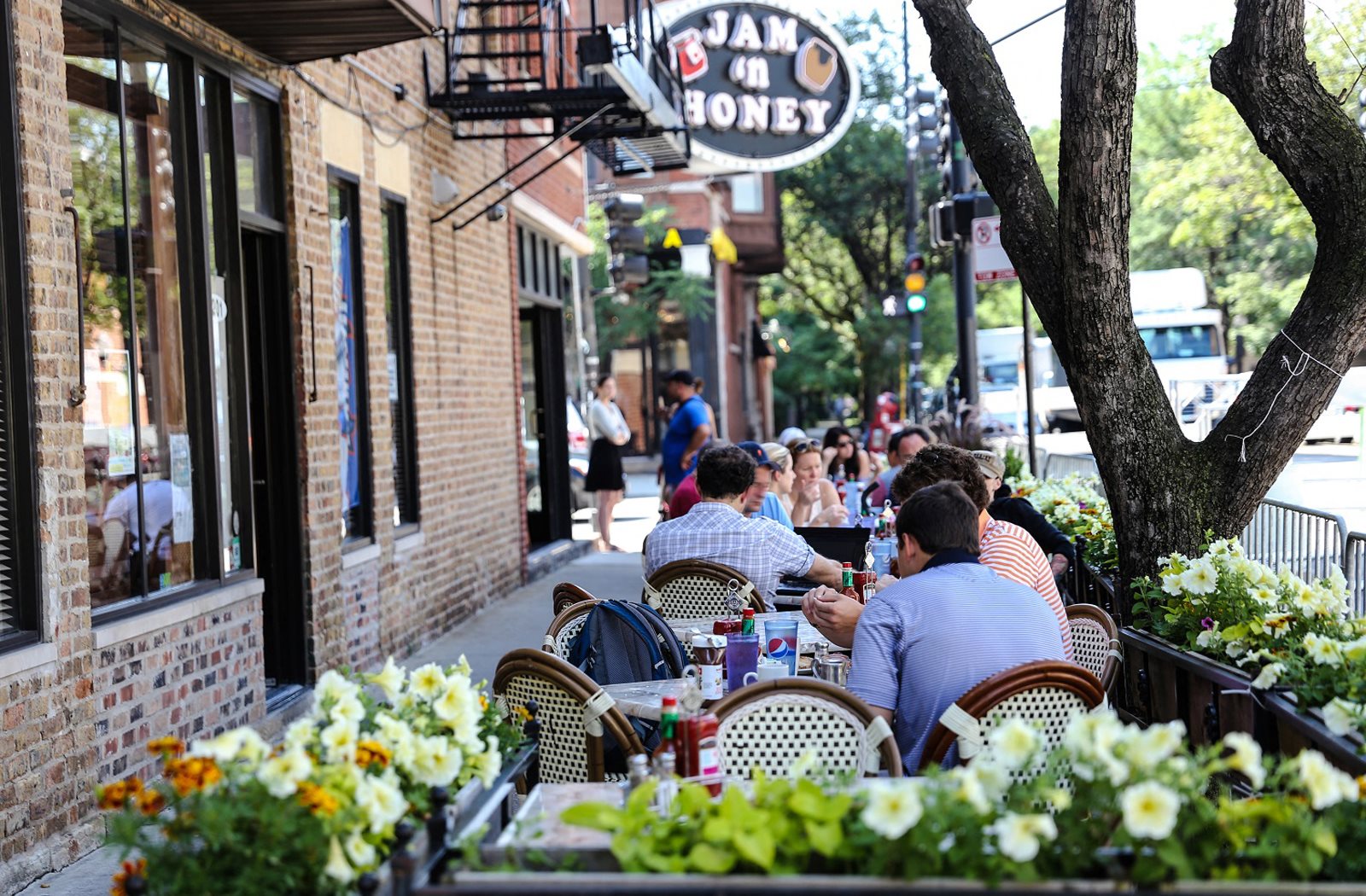 53941 W. Dickens Apartments in Chicago, IL