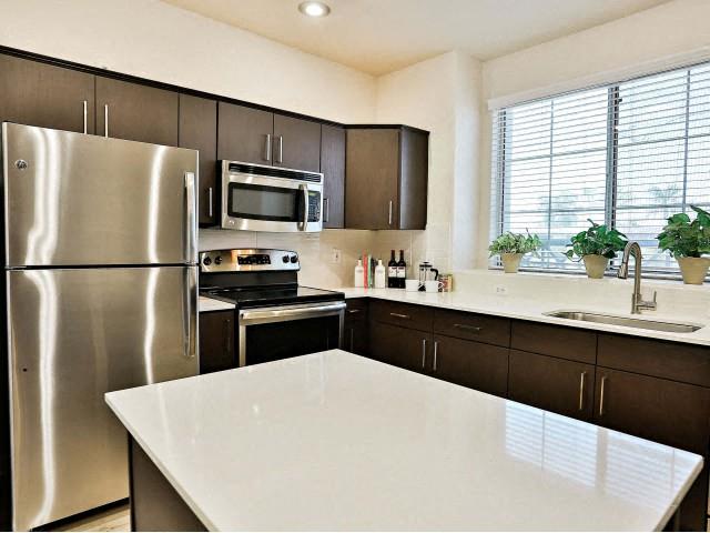 Photos And Video Of The Highland In Phoenix Az