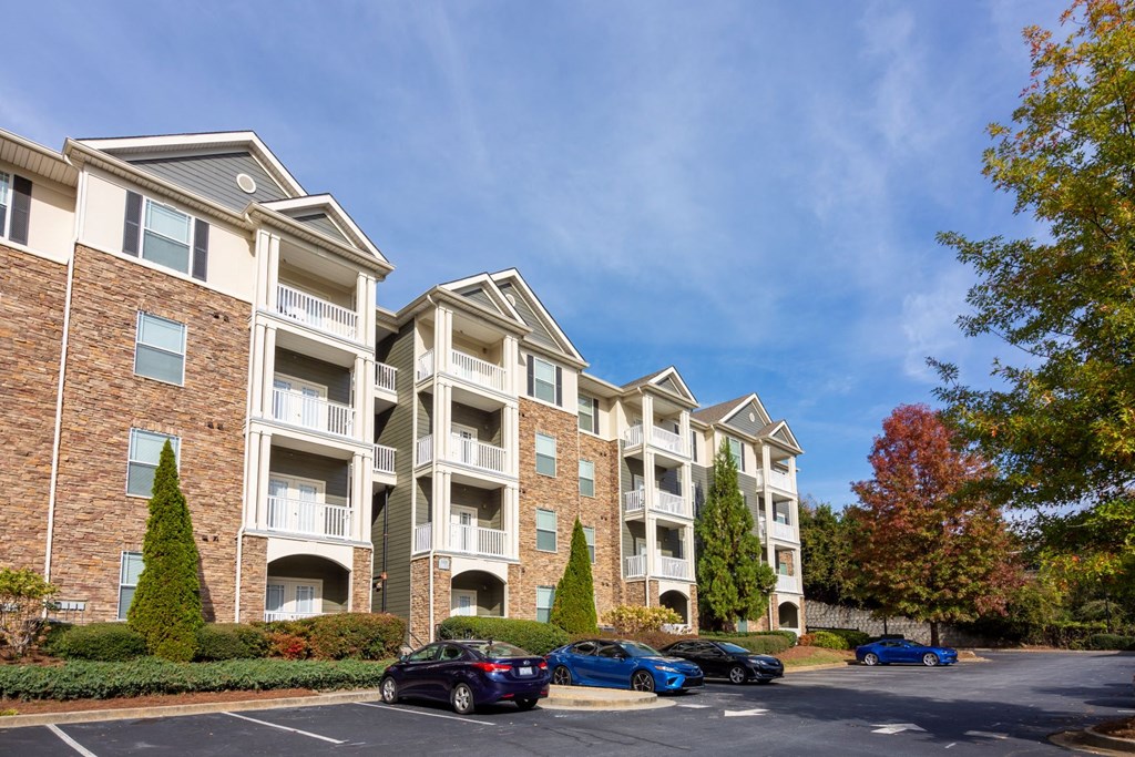 exterior view at the overlook apartments