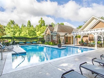 7200 Peachtree Dunwoody Rd 1-3 Beds Apartment for Rent - Photo Gallery 4