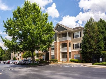 100 Grayson Place 1-3 Beds Apartment for Rent - Photo Gallery 4