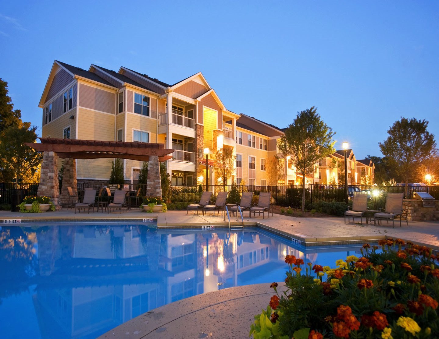 Apartments Hendersonville The Grove at Waterford Crossing