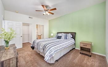 12840 Kirkwood Dr 1-3 Beds Apartment for Rent - Photo Gallery 12