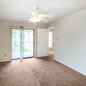 22221 Cypresswood Dr. 1-2 Beds Apartment for Rent - Photo Gallery 9