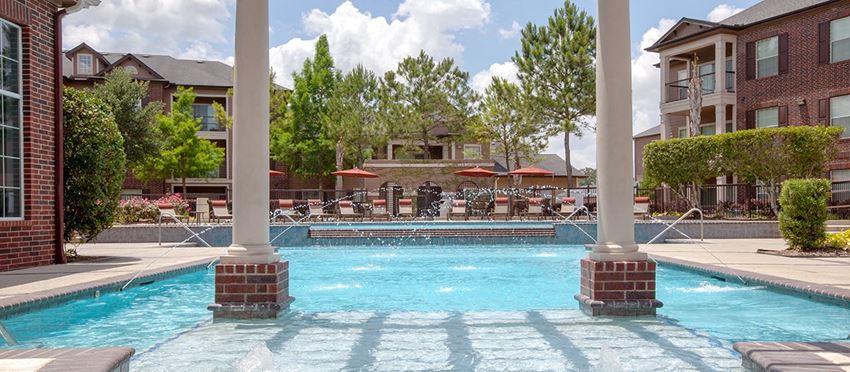 8440 N Sam Houston Pkwy E 1-3 Beds Apartment for Rent - Photo Gallery 1