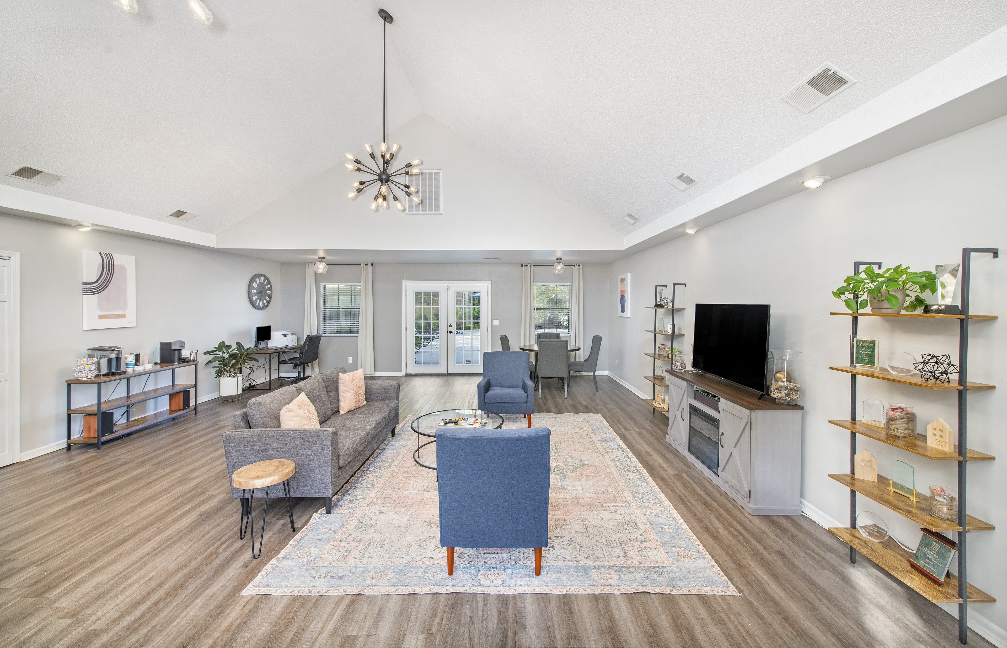 the preserve at ballantyne commons living room and dining room