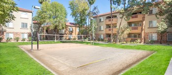 2929 N. 70th Street 1-3 Beds Apartment for Rent - Photo Gallery 5