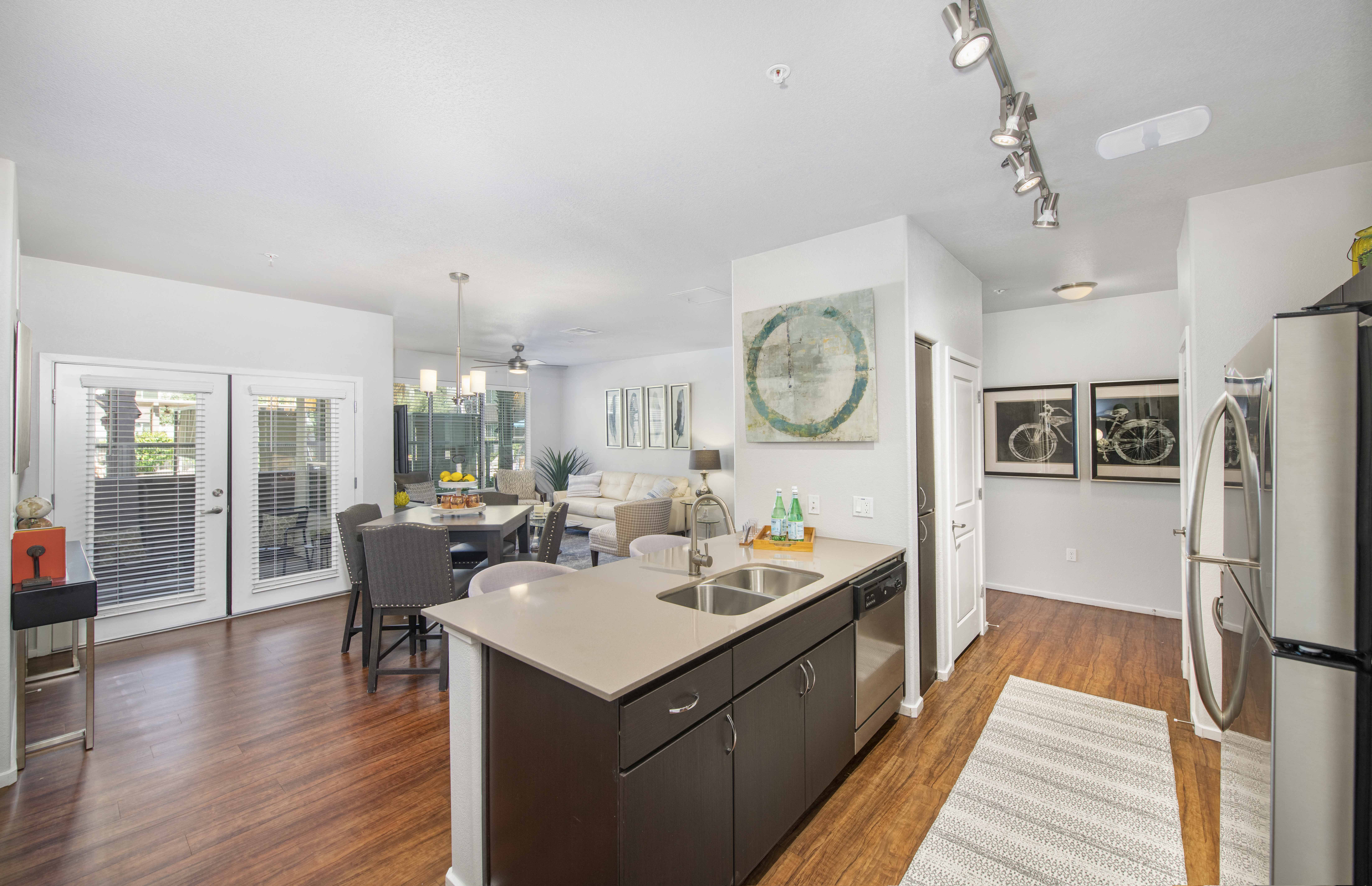 the preserve at ballantyne commons apartment kitchen and living room