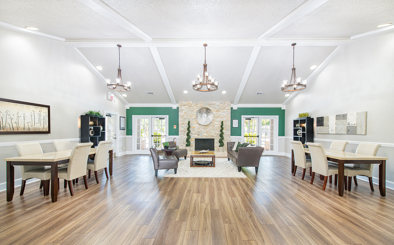 the preserve at ballantyne commons living room and dining room
