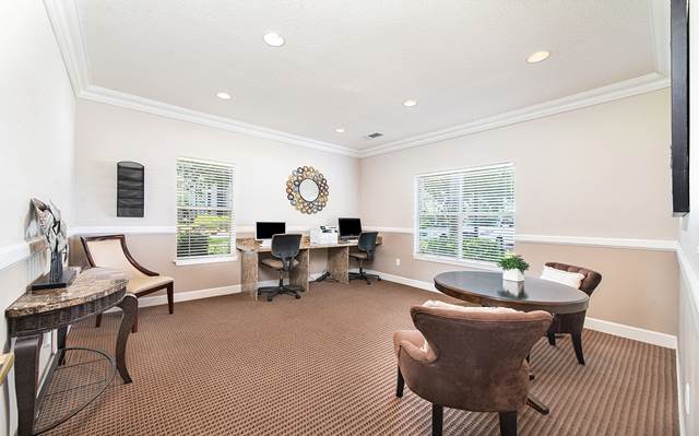 1-bedroom apartment at MAA Brandon in Brandon, FL