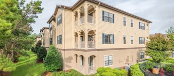 4170 NW 50th Terrace 1-2 Beds Apartment for Rent - Photo Gallery 4