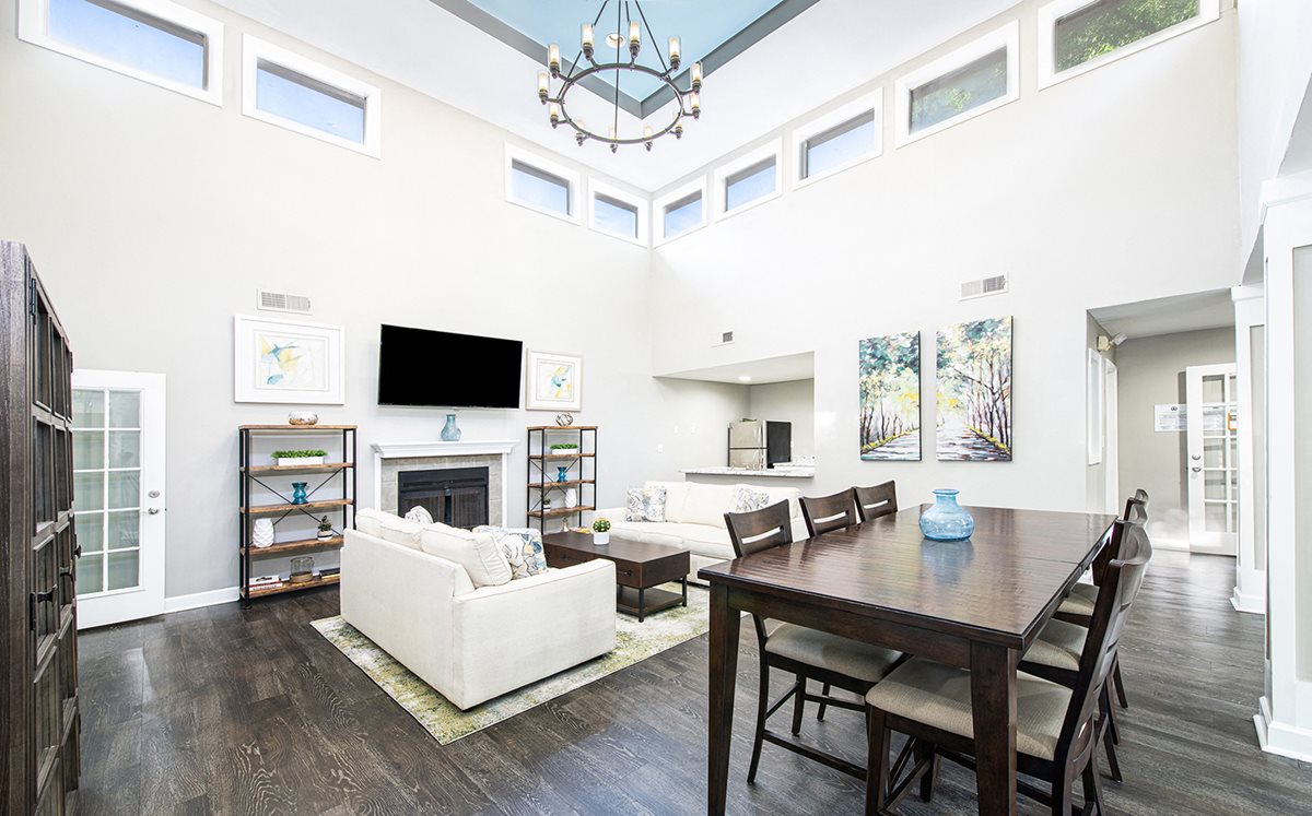 MAA Westchase Apartments