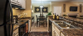8215 University Ridge Drive 1-3 Beds Apartment for Rent - Photo Gallery 5