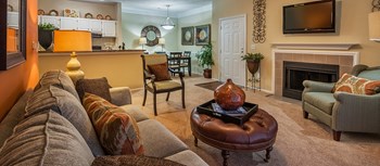 8215 University Ridge Drive 1-3 Beds Apartment for Rent - Photo Gallery 6