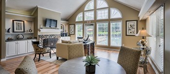7601 Holliswood Court 1-3 Beds Apartment for Rent - Photo Gallery 4