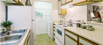 6901 Marlowe Road 1-2 Beds Apartment for Rent - Photo Gallery 3
