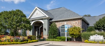10210 Hillston Ridge Road 1-3 Beds Apartment for Rent - Photo Gallery 2