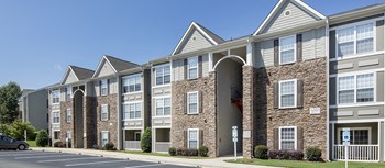 1000 Creekside Hills Drive 1-3 Beds Apartment for Rent - Photo Gallery 3