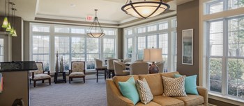 1000 Creekside Hills Drive 1-3 Beds Apartment for Rent - Photo Gallery 4