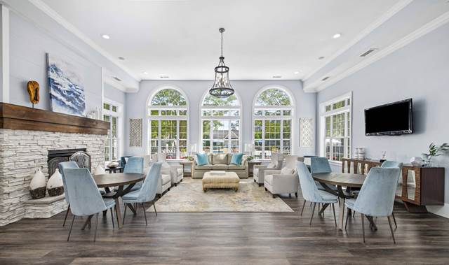 2-bedroom apartment at MAA Beaver Creek Apartments in Apex, NC