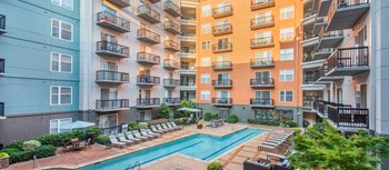 300 West Hargett Street Studio-2 Beds Apartment for Rent - Photo Gallery 2
