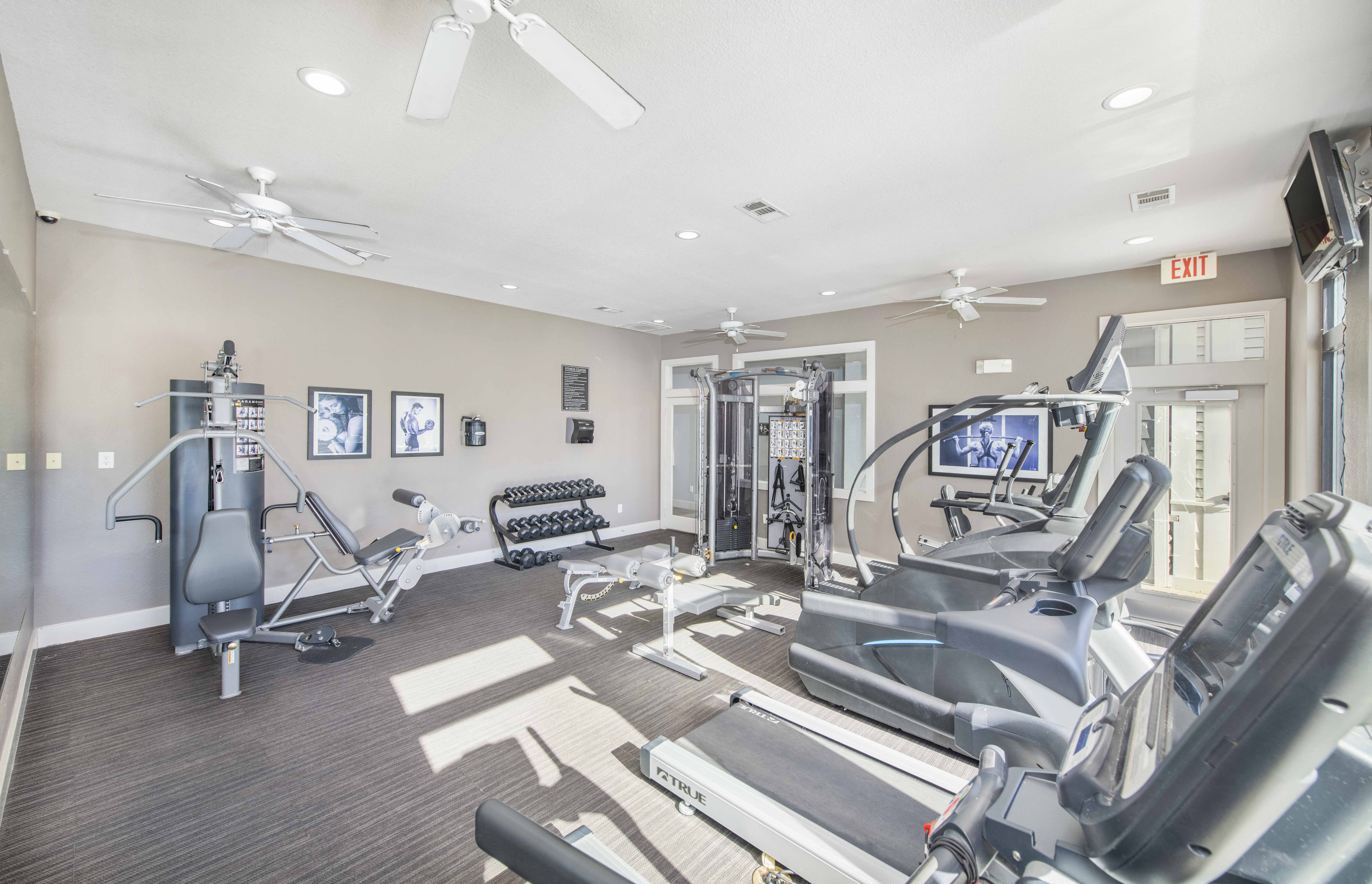 the gym at the preserve apartments