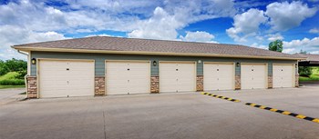 245 Indian Lake Blvd 1-3 Beds Apartment for Rent - Photo Gallery 5
