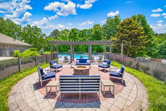 1750 Bartholdi Parkway 1-3 Beds Apartment for Rent - Photo Gallery