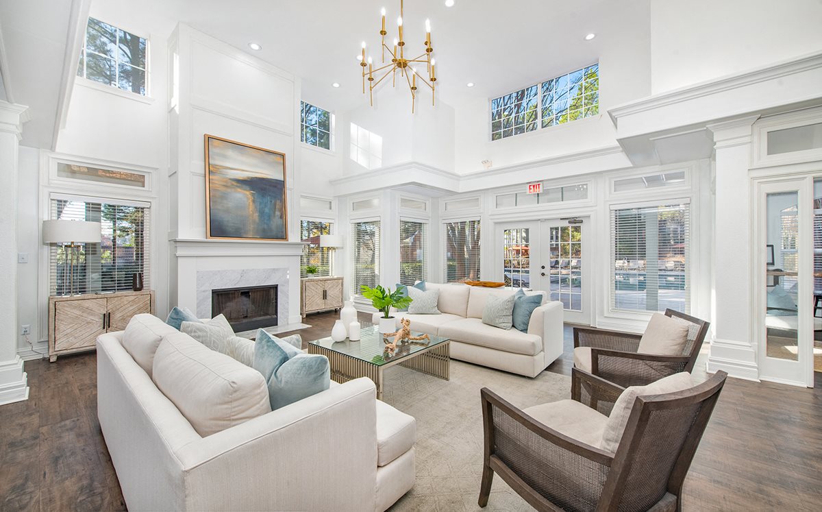 MAA Riverchase Apartments