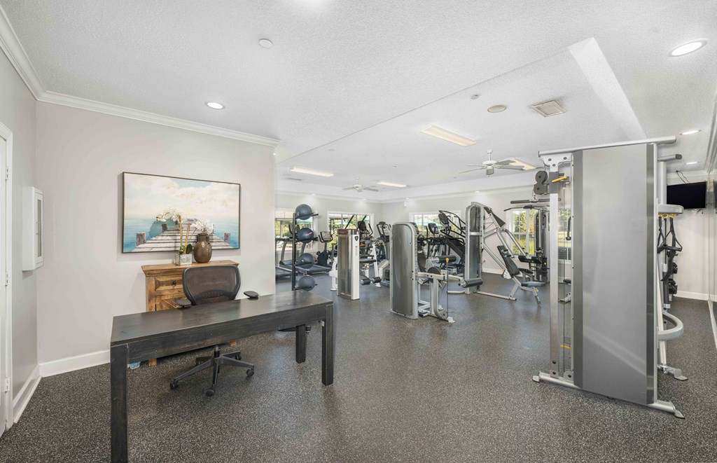 the gym at the estates apartments