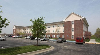 Apartment building exterior - Photo Gallery 4
