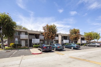 2154 Garston Street 2-3 Beds Apartment for Rent - Photo Gallery 5