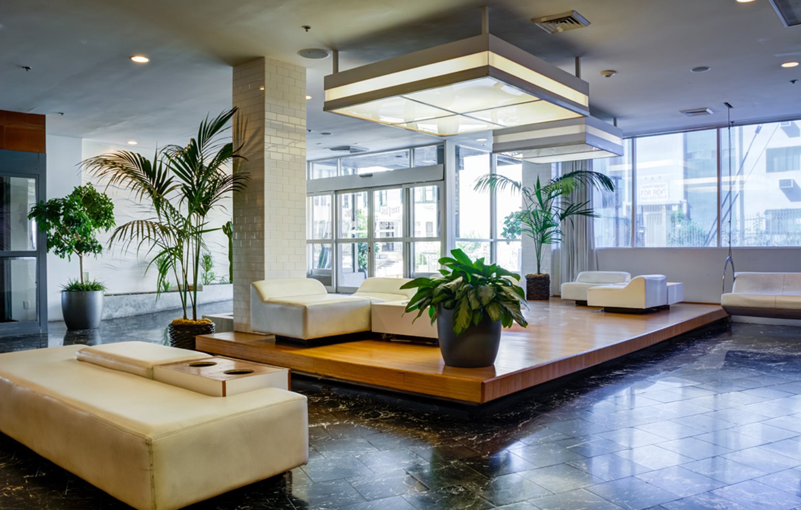 the flat apartments in los angeles ca