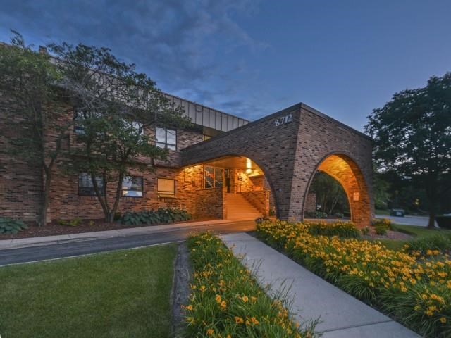 The Laurels Apartments 8712 South 87th Terrace Justice IL RentCafe