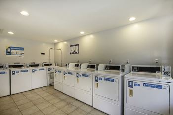 pineridge laundry room 