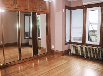 20 Maplewood Ave. 1 Bed Apartment for Rent - Photo Gallery 3